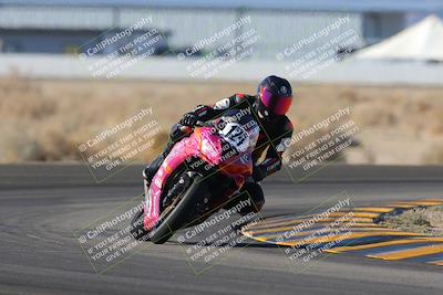 media/Dec-18-2022-SoCal Trackdays (Sun) [[8099a50955]]/Turn 4 (1pm)/